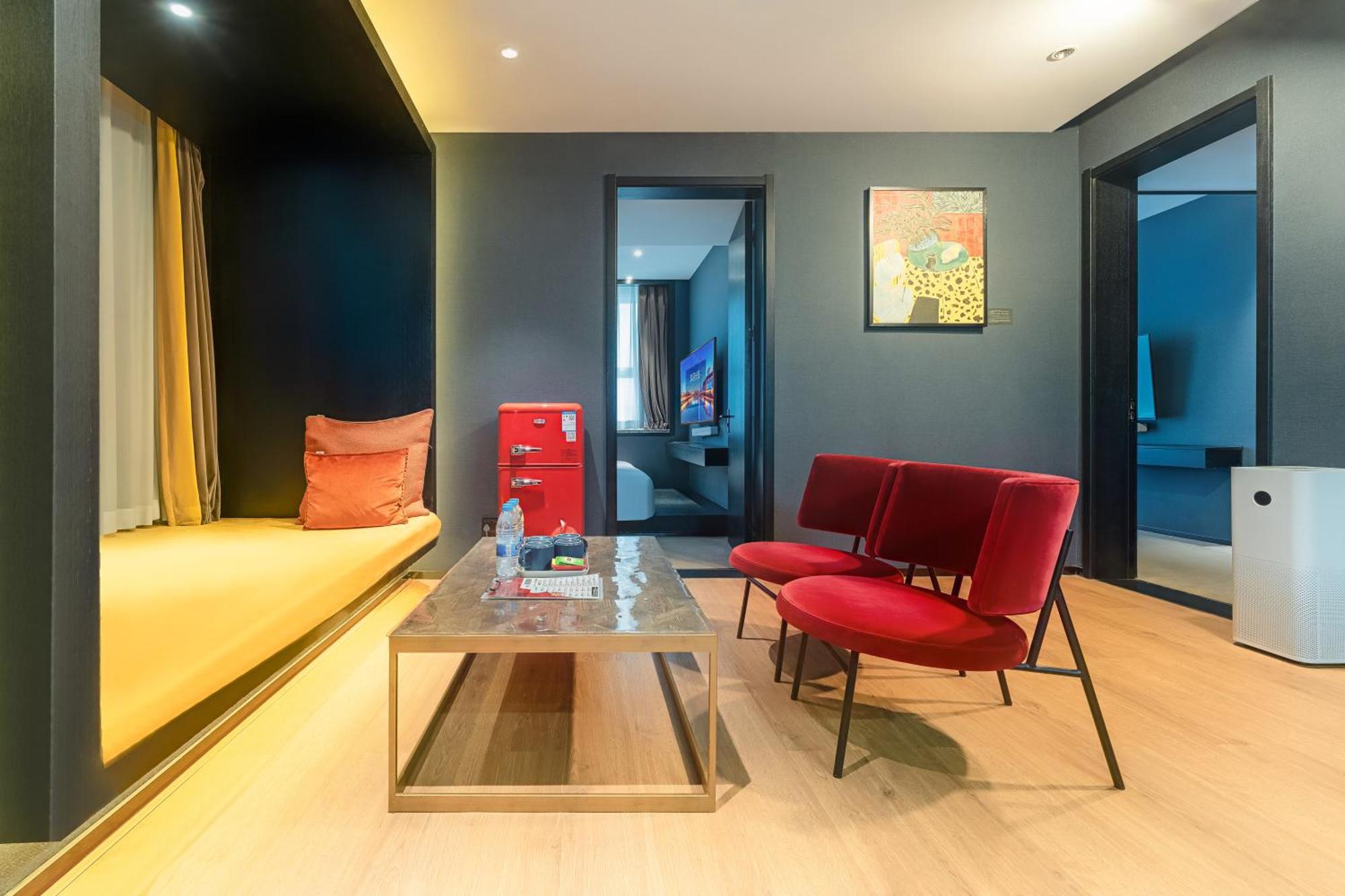 Hesu Designer Hotel & Suites -Near Xi'An Drum Tower And Yongning Gate -Free Laundry Luggage Storage -Kitty Cafe With Freshly Ground Coffee -24H Front Desk -English Service Dış mekan fotoğraf