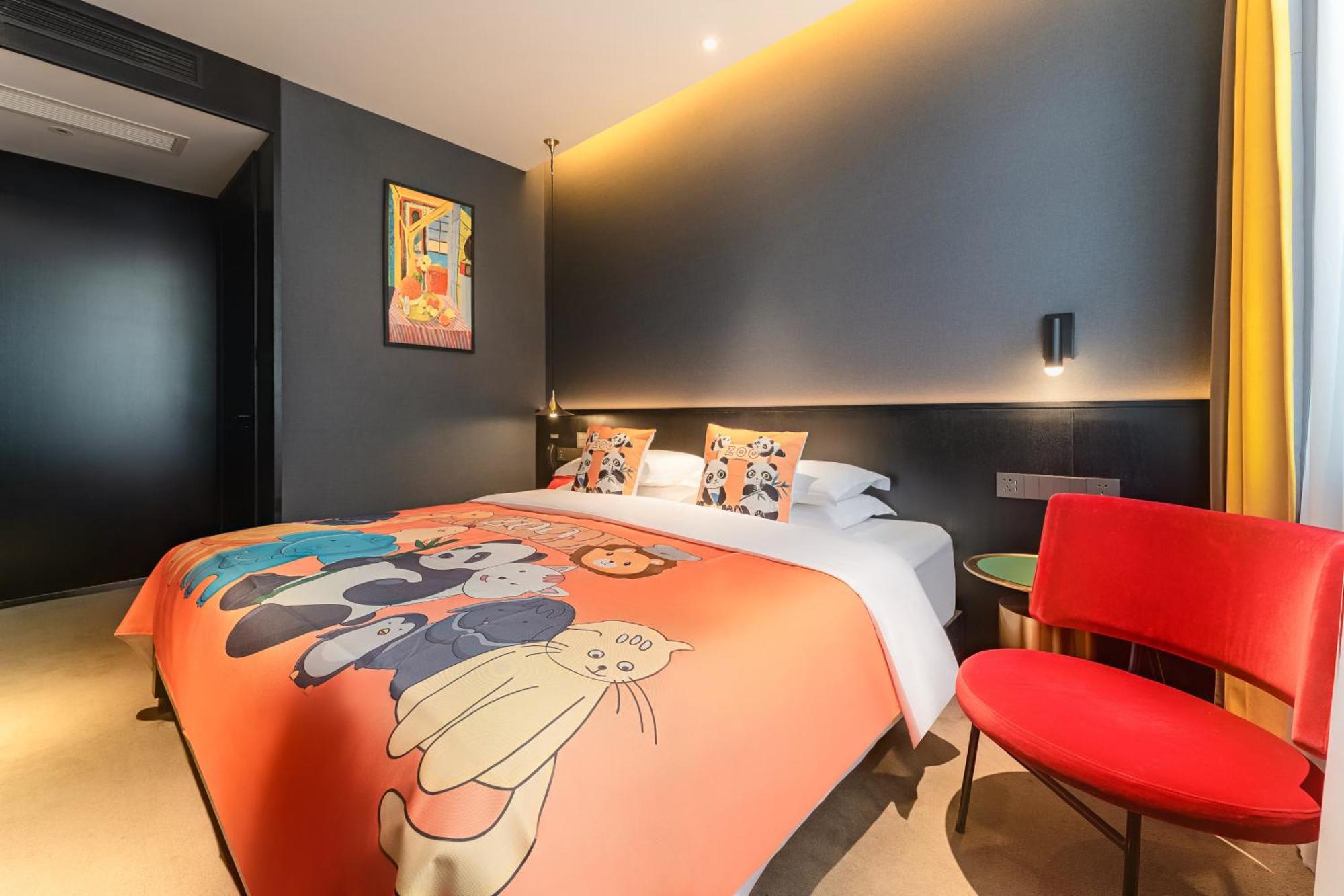 Hesu Designer Hotel & Suites -Near Xi'An Drum Tower And Yongning Gate -Free Laundry Luggage Storage -Kitty Cafe With Freshly Ground Coffee -24H Front Desk -English Service Dış mekan fotoğraf