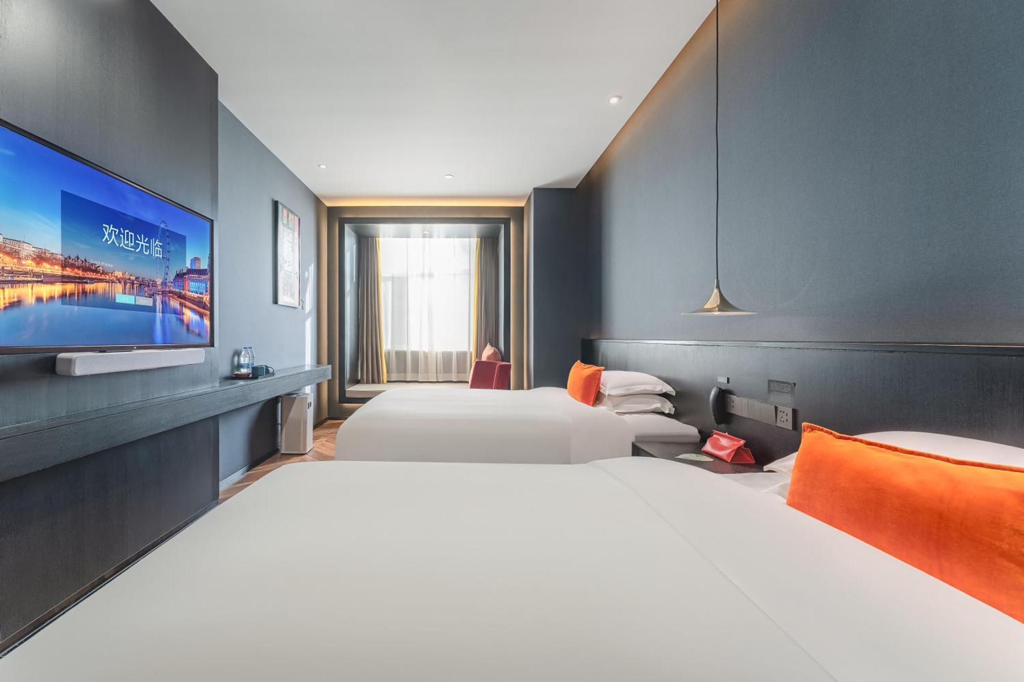 Hesu Designer Hotel & Suites -Near Xi'An Drum Tower And Yongning Gate -Free Laundry Luggage Storage -Kitty Cafe With Freshly Ground Coffee -24H Front Desk -English Service Dış mekan fotoğraf